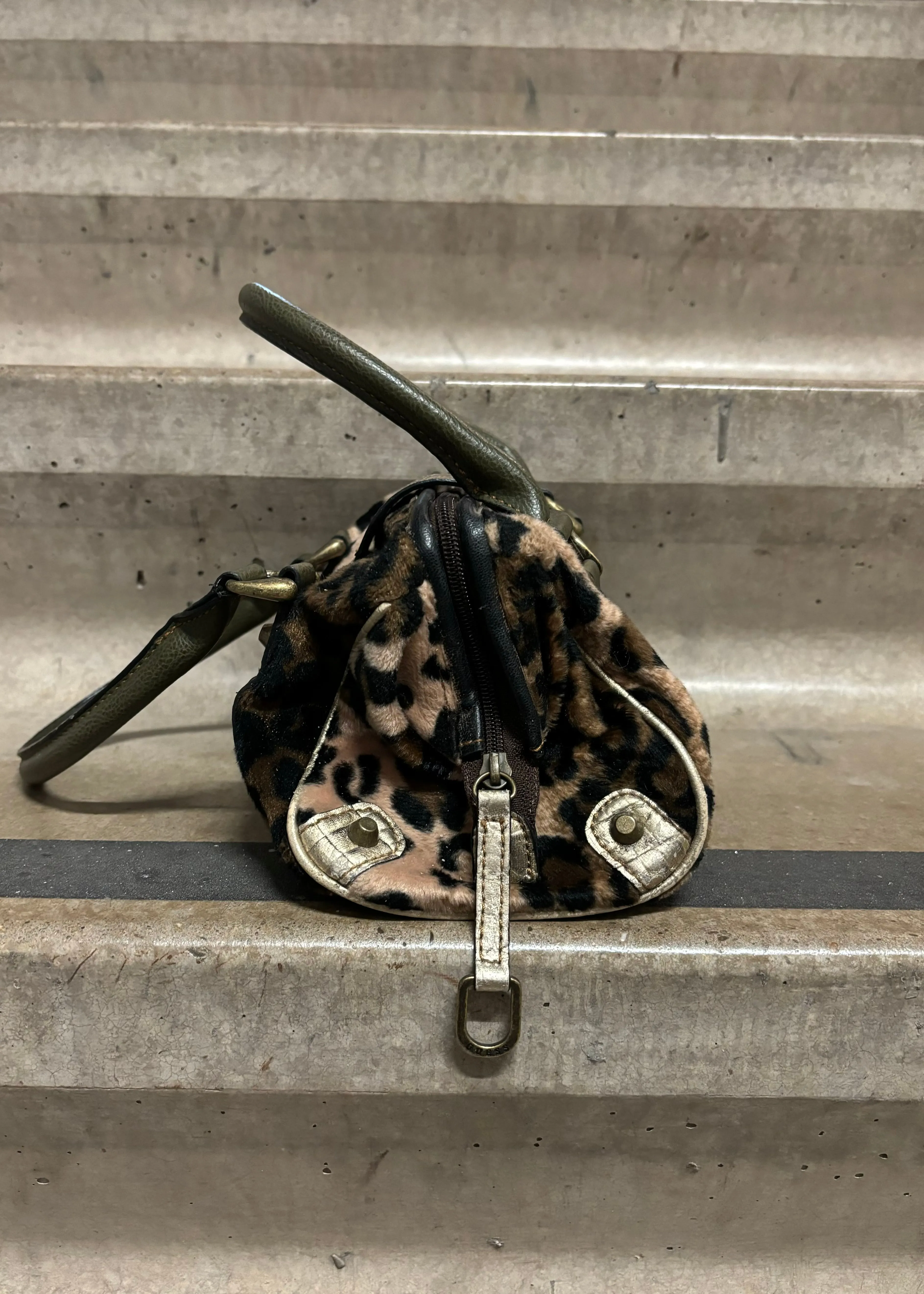 2000s Guess Bag