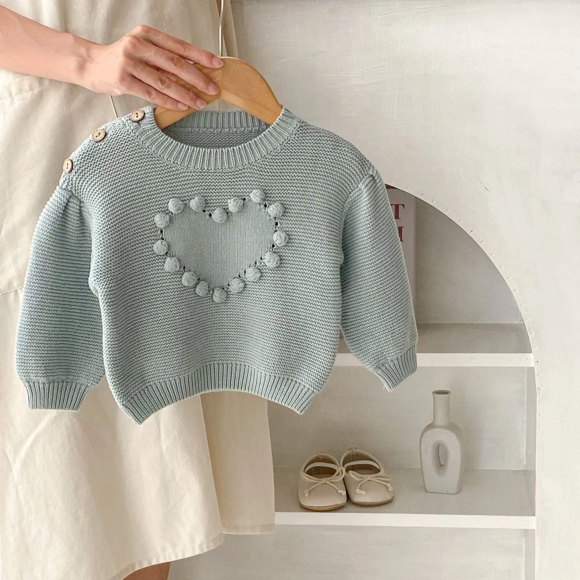 Baby Kid Girls Solid Color Love heart Sweaters Wholesale 23082882