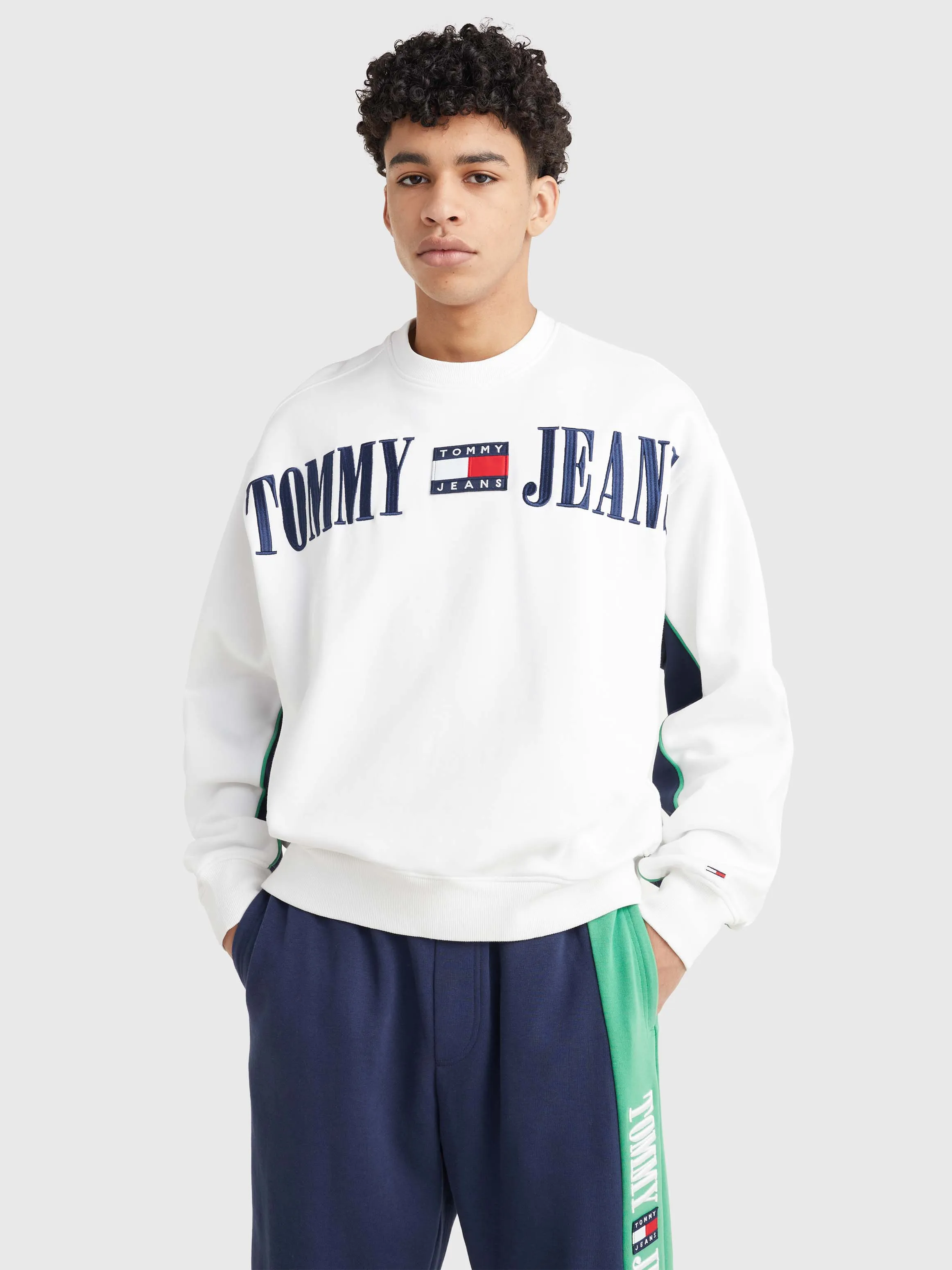 Boxy Archive Crew | Sweatshirts & Hoodies | Tommy Jeans