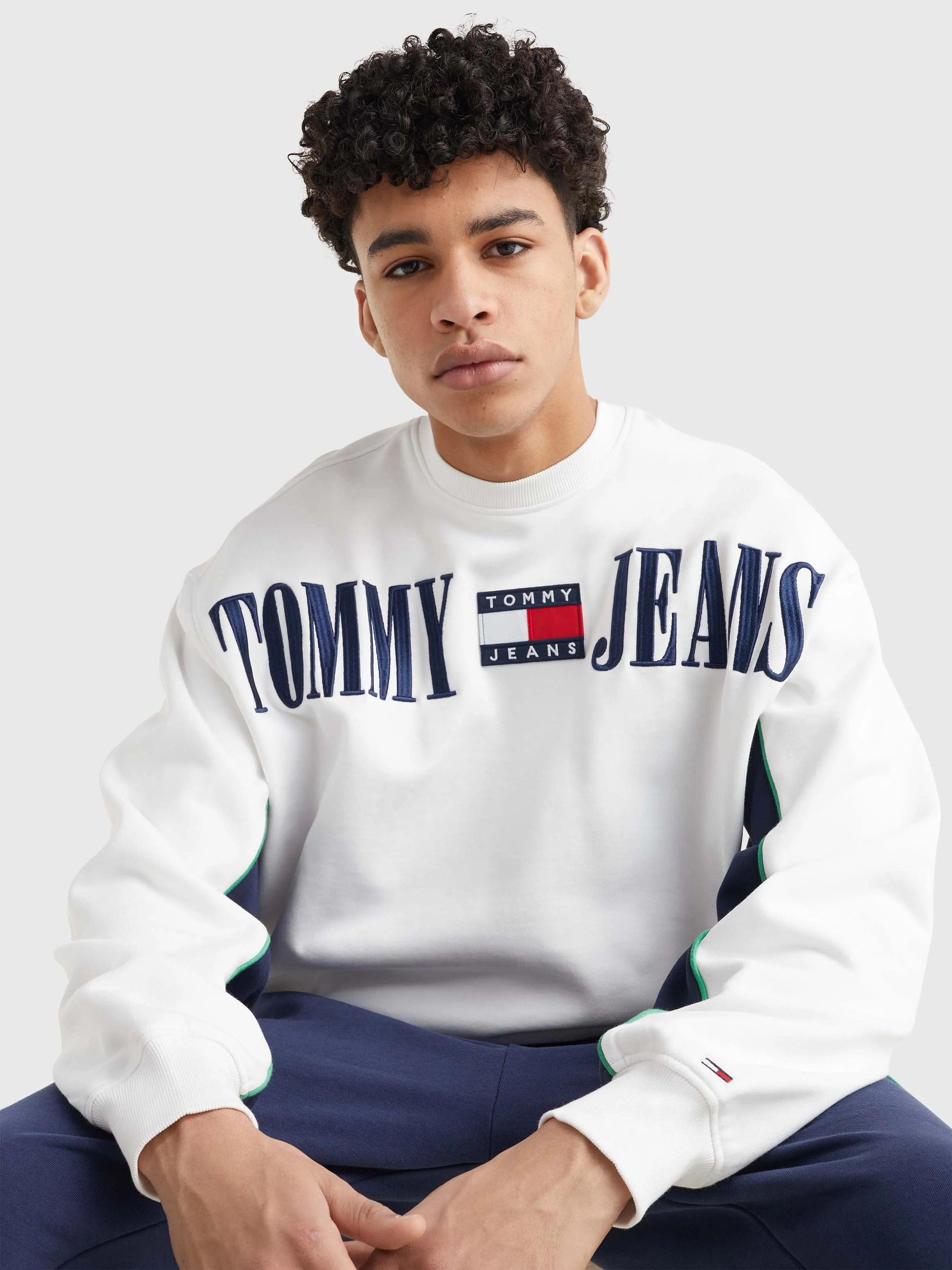 Boxy Archive Crew | Sweatshirts & Hoodies | Tommy Jeans