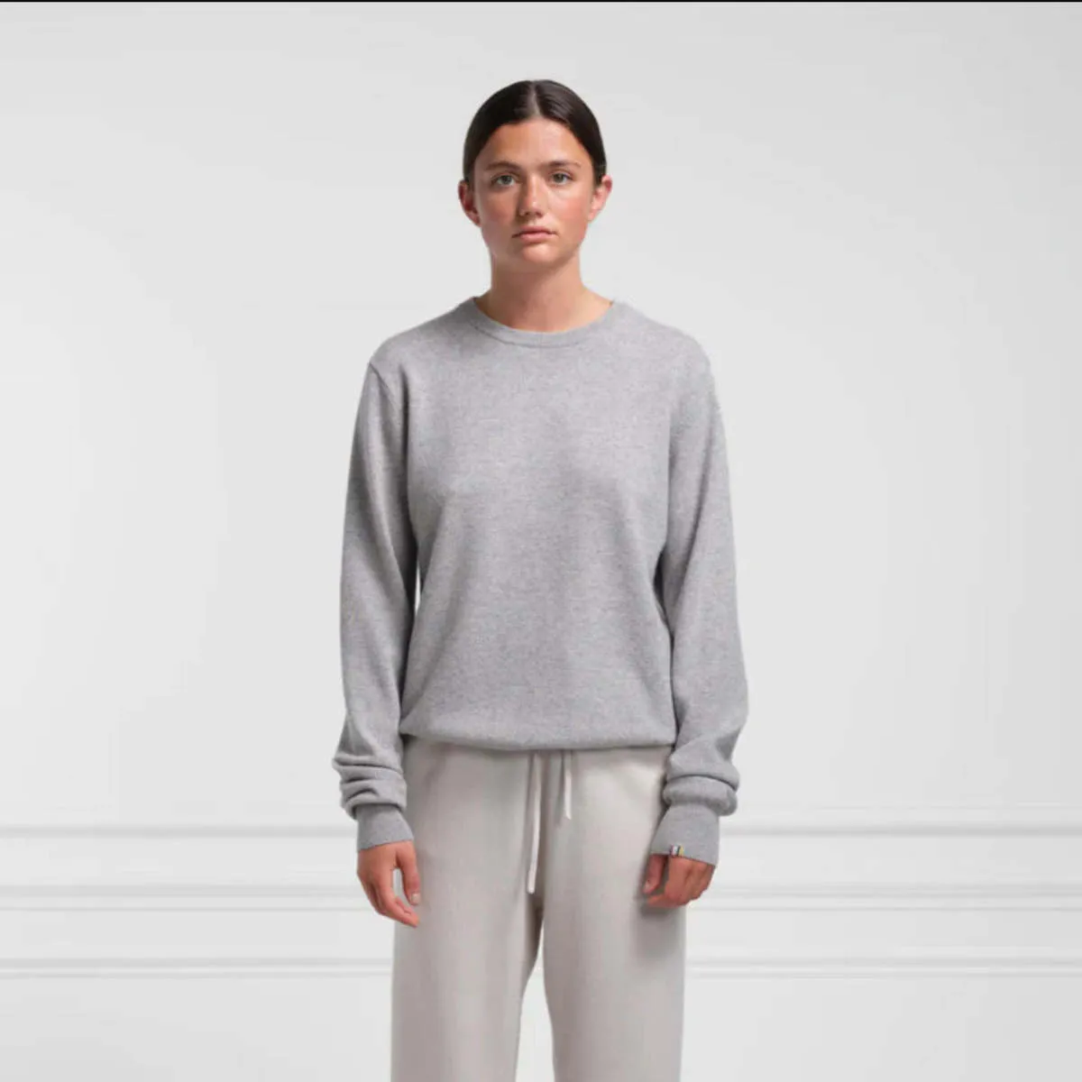 Classic Cashmere Sweater - Grey