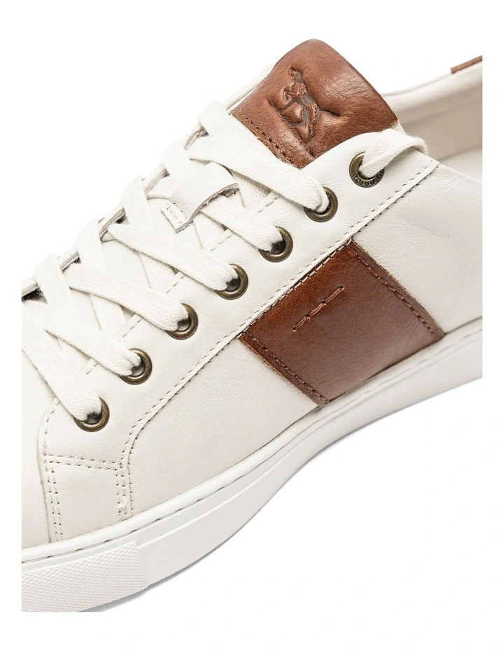 Endeavour Cruise Sneaker in Chalk