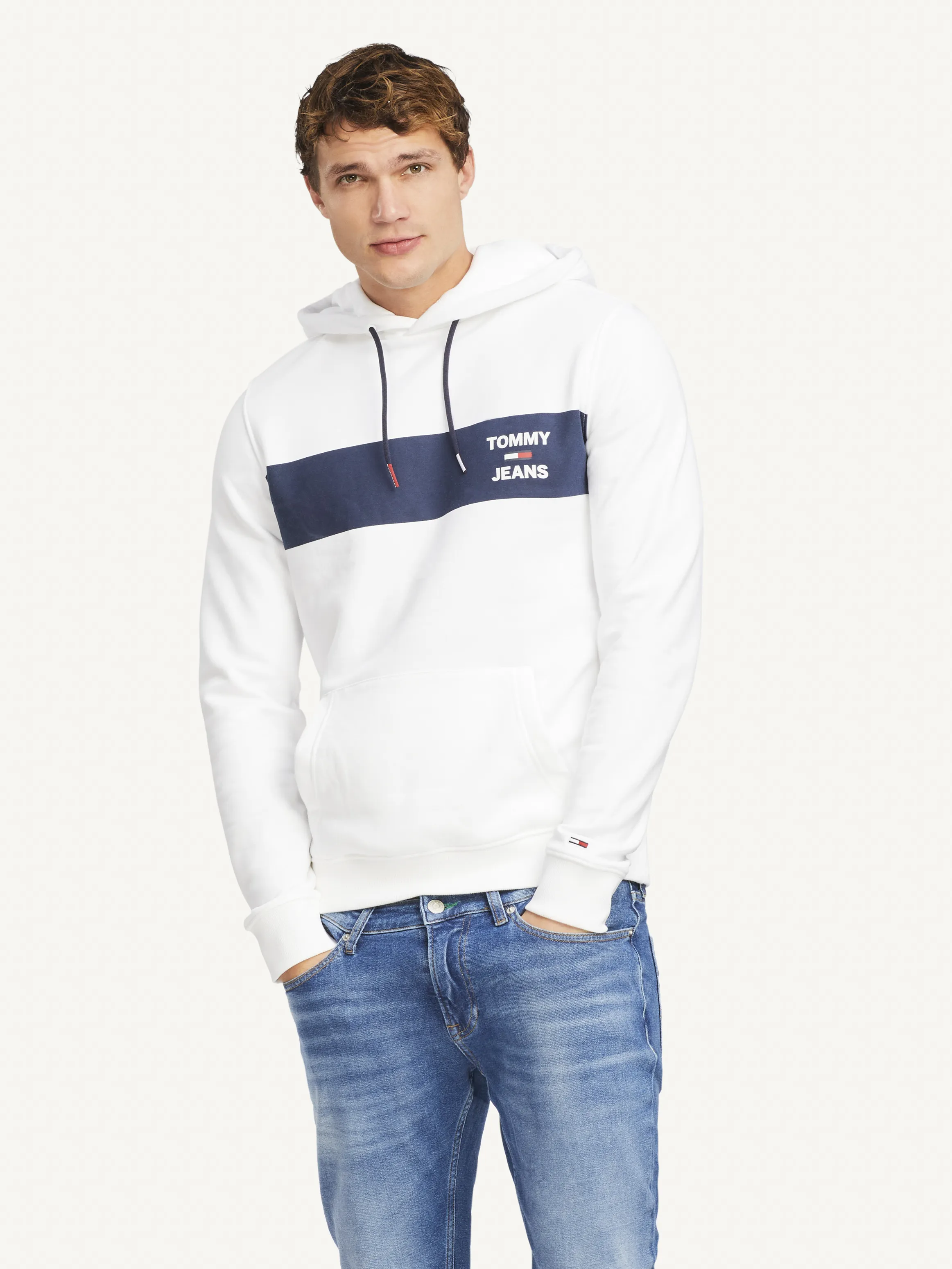 Essential Graphic Hoodie | Sweatshirts & Hoodies | Tommy Hilfiger