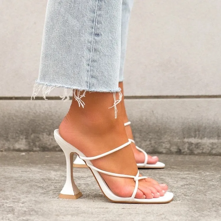 NAOMIN HEELED SANDALS