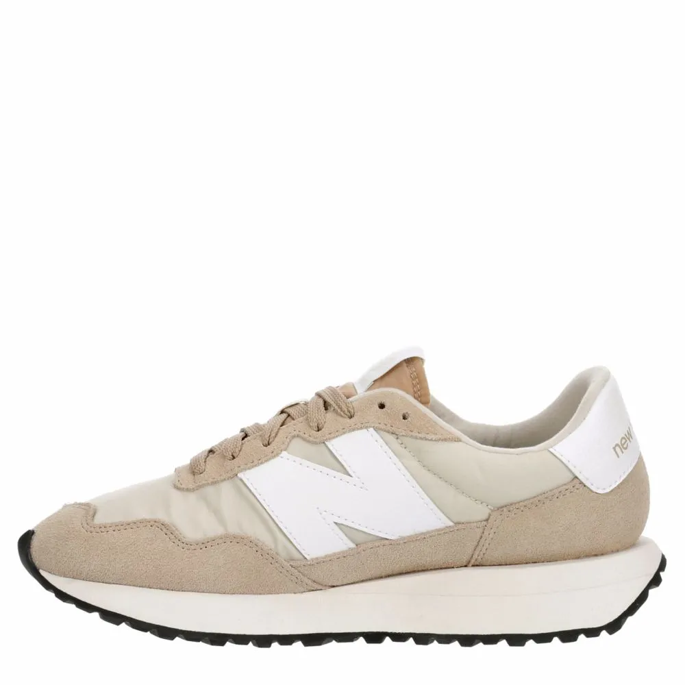 NEW BALANCE  WOMENS 237 SNEAKER