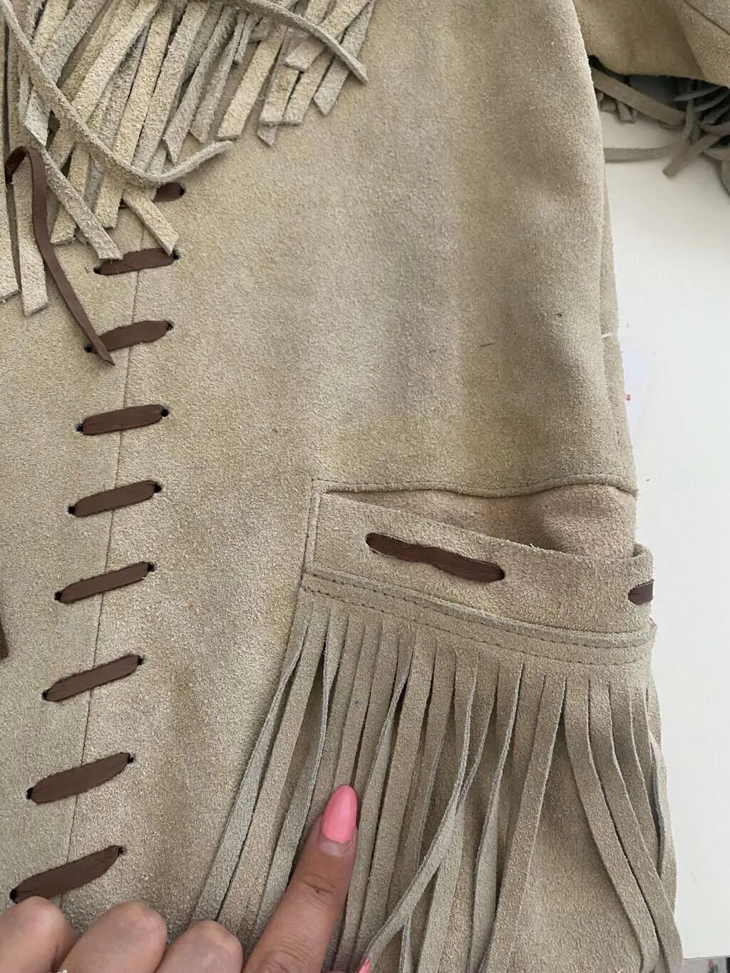 Vintage suede fringed jacket with snap button closure – Large / XL