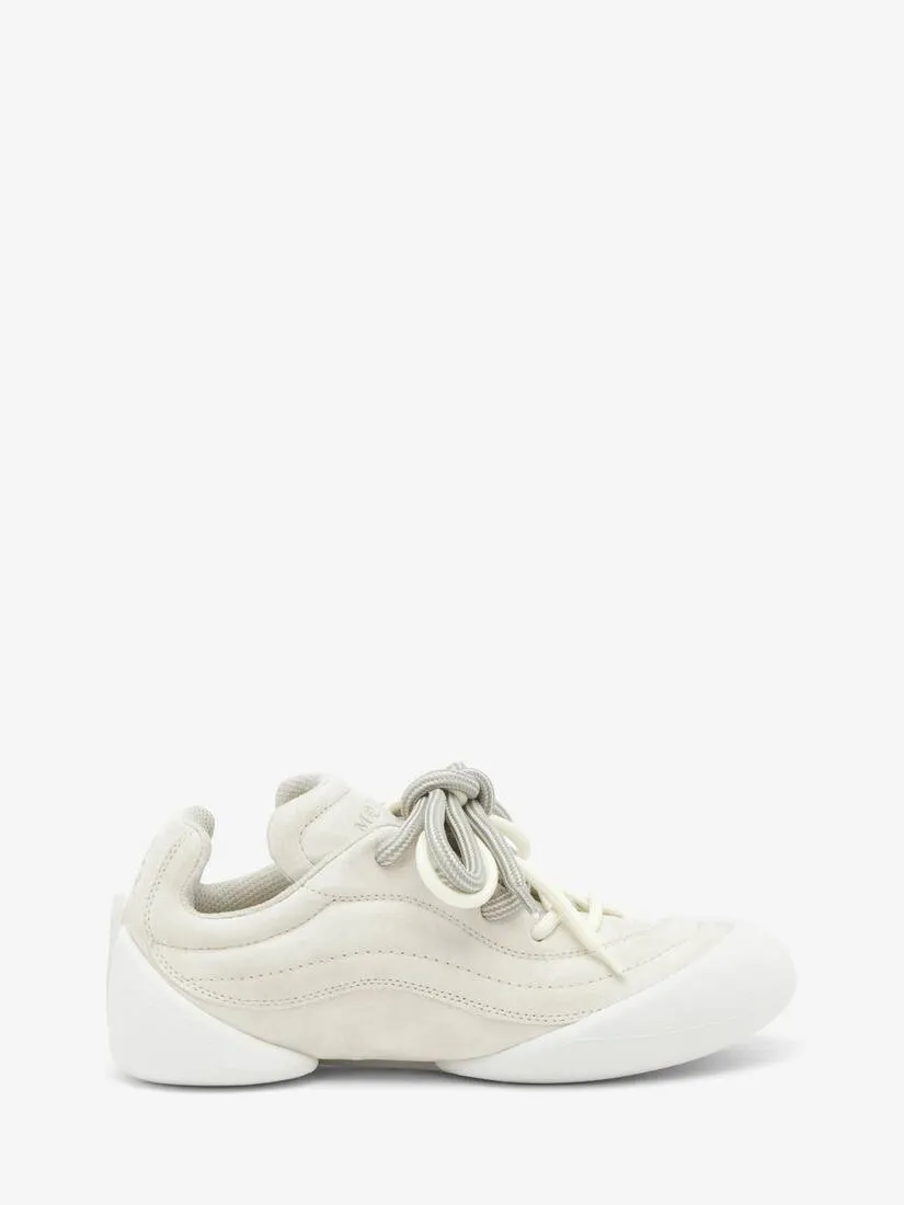 Women's Flexion Sneaker in Beige